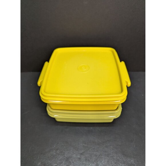 Vintage Tupperware Sandwich Keeper 1 Olive Green 1 Yellow with Lids - Picture 2 of 8